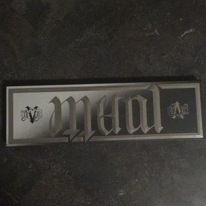 Metal Matte Kat Von D Palette